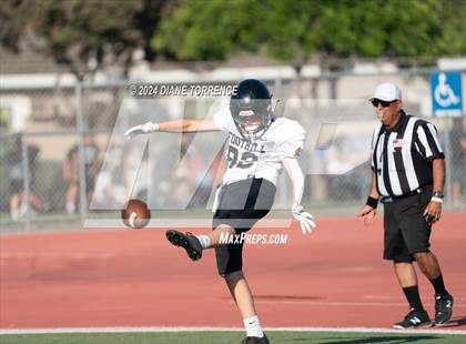 Thumbnail 2 in Foothill @ Tustin photogallery.