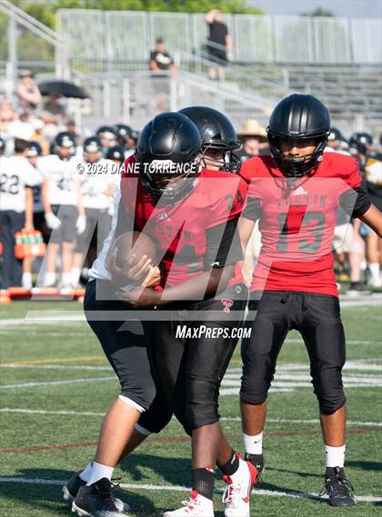 Thumbnail 2 in Foothill @ Tustin photogallery.