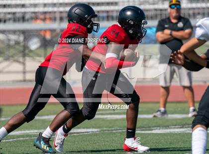 Thumbnail 3 in Foothill @ Tustin photogallery.