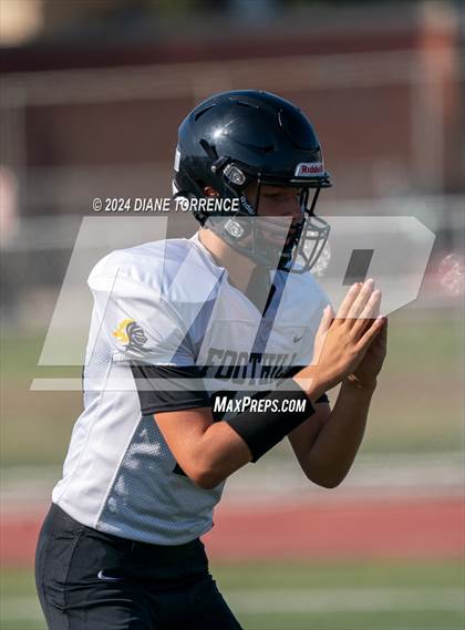 Thumbnail 2 in Foothill @ Tustin photogallery.