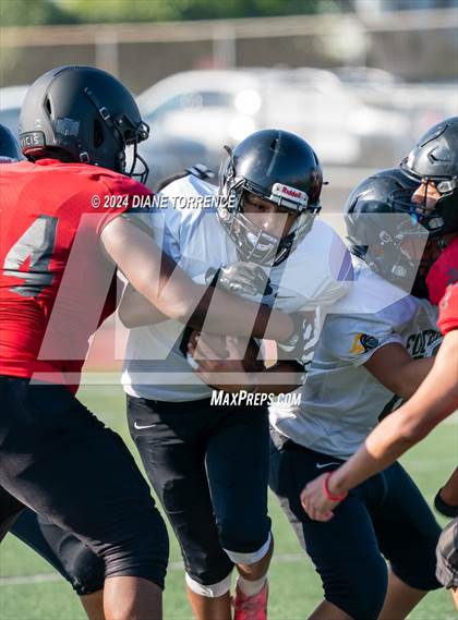 Thumbnail 3 in Foothill @ Tustin photogallery.