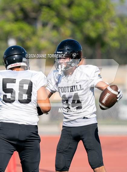 Thumbnail 2 in Foothill @ Tustin photogallery.