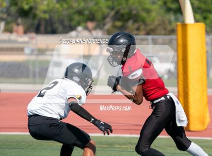 Thumbnail 2 in Foothill @ Tustin photogallery.