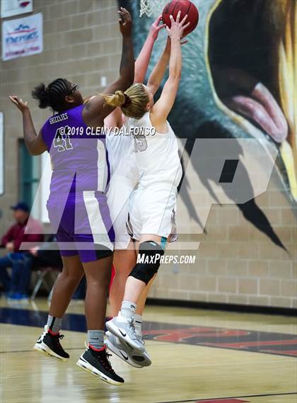 Thumbnail 1 in Mesa Ridge vs Horizon (Dakota Ridge High School) photogallery.