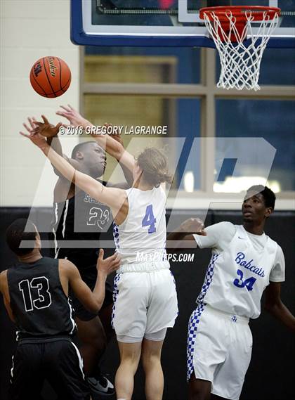 Thumbnail 2 in South Hills vs. Byron Nelson photogallery.