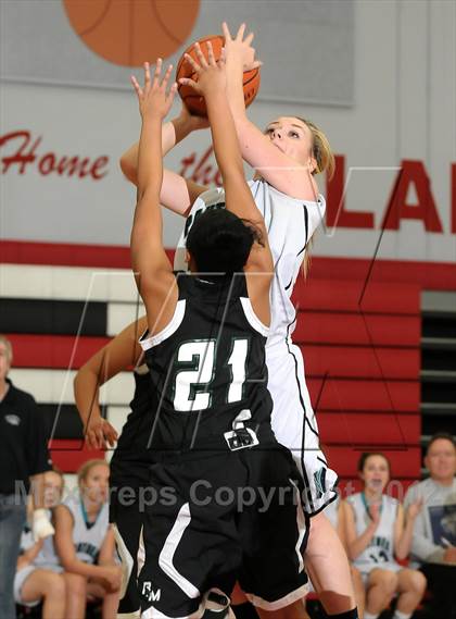 Thumbnail 3 in McNair vs. North Valley (Cordova Tournament) photogallery.