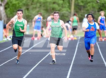 Thumbnail 2 in Yorktown Tri-Meet (100 Meter) photogallery.