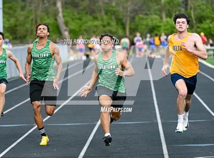 Thumbnail 2 in Yorktown Tri-Meet (100 Meter) photogallery.