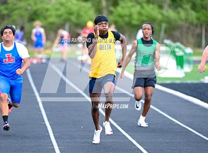 Thumbnail 1 in Yorktown Tri-Meet (100 Meter) photogallery.