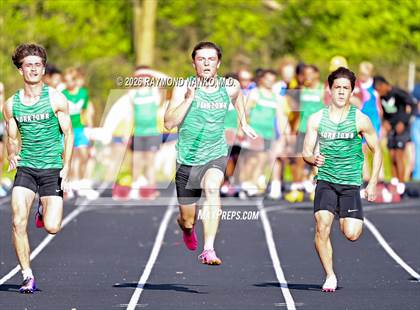 Thumbnail 1 in Yorktown Tri-Meet (100 Meter) photogallery.