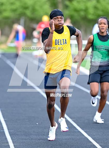 Thumbnail 2 in Yorktown Tri-Meet (100 Meter) photogallery.