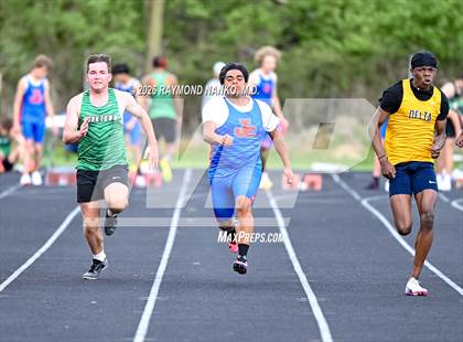 Thumbnail 1 in Yorktown Tri-Meet (100 Meter) photogallery.
