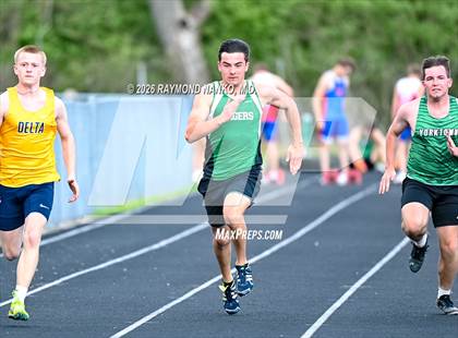 Thumbnail 3 in Yorktown Tri-Meet (100 Meter) photogallery.