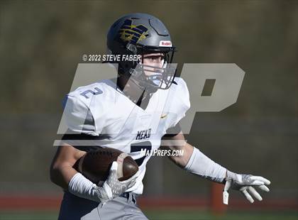Thumbnail 2 in Mead vs. Bellevue (WIAA 3A Round 1) photogallery.