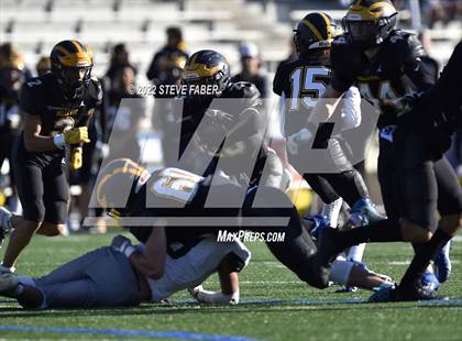 Thumbnail 3 in Mead vs. Bellevue (WIAA 3A Round 1) photogallery.