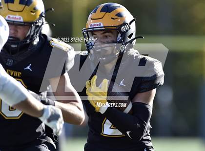 Thumbnail 1 in Mead vs. Bellevue (WIAA 3A Round 1) photogallery.