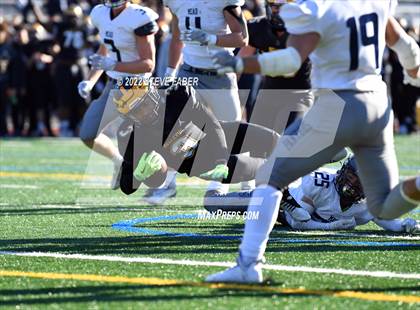 Thumbnail 3 in Mead vs. Bellevue (WIAA 3A Round 1) photogallery.