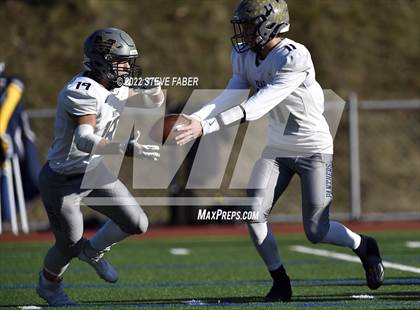 Thumbnail 2 in Mead vs. Bellevue (WIAA 3A Round 1) photogallery.