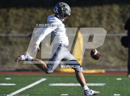 Thumbnail 2 in Mead vs. Bellevue (WIAA 3A Round 1) photogallery.