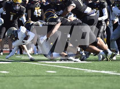 Thumbnail 2 in Mead vs. Bellevue (WIAA 3A Round 1) photogallery.