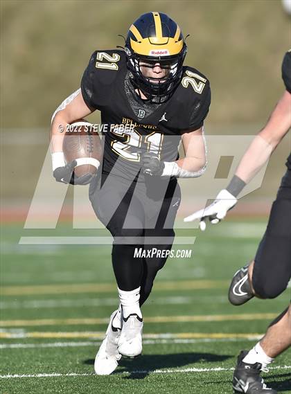 Thumbnail 3 in Mead vs. Bellevue (WIAA 3A Round 1) photogallery.