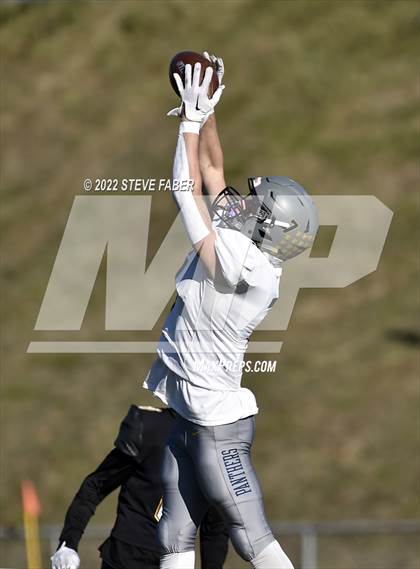 Thumbnail 3 in Mead vs. Bellevue (WIAA 3A Round 1) photogallery.
