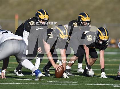 Thumbnail 3 in Mead vs. Bellevue (WIAA 3A Round 1) photogallery.