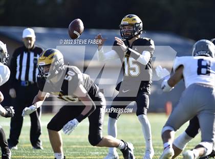 Thumbnail 3 in Mead vs. Bellevue (WIAA 3A Round 1) photogallery.