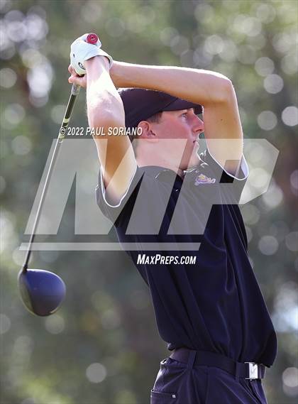Thumbnail 2 in CHSAA 5A Championships (Day 1) photogallery.
