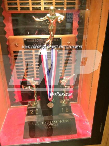Thumbnail 1 in Maine South TOC Ceremony photogallery.