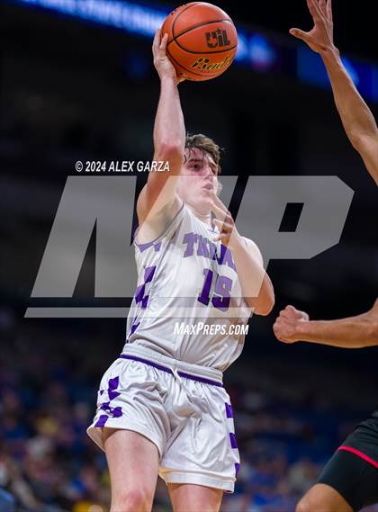 Thumbnail 3 in Thrall vs Shelbyville (UIL 2A Basketball Semifinal) photogallery.