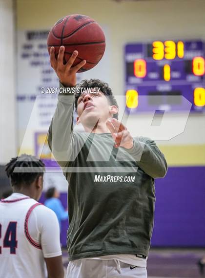 Thumbnail 3 in NFL Yet Academy vs Mountainside (Wrangler Classic) photogallery.