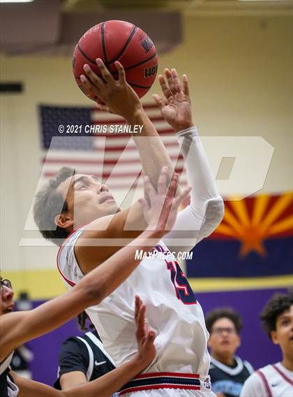 Thumbnail 3 in NFL Yet Academy vs Mountainside (Wrangler Classic) photogallery.