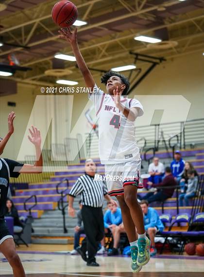 Thumbnail 1 in NFL Yet Academy vs Mountainside (Wrangler Classic) photogallery.