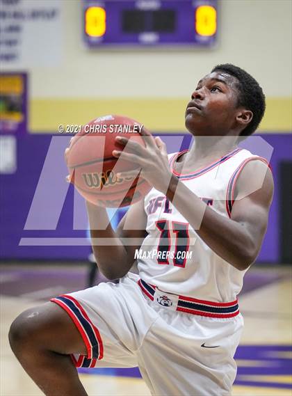 Thumbnail 3 in NFL Yet Academy vs Mountainside (Wrangler Classic) photogallery.