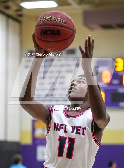 Thumbnail 1 in NFL Yet Academy vs Mountainside (Wrangler Classic) photogallery.