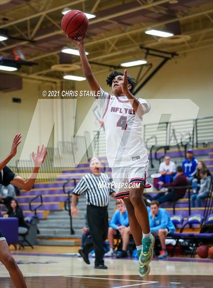 Thumbnail 3 in NFL Yet Academy vs Mountainside (Wrangler Classic) photogallery.