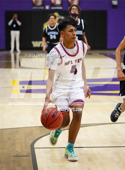 Thumbnail 2 in NFL Yet Academy vs Mountainside (Wrangler Classic) photogallery.