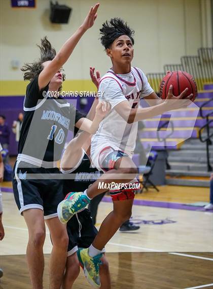 Thumbnail 3 in NFL Yet Academy vs Mountainside (Wrangler Classic) photogallery.