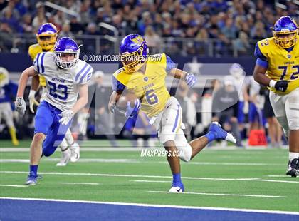 Thumbnail 1 in Decatur vs. La Vega (UIL 4A Division 1 Semifinal) photogallery.