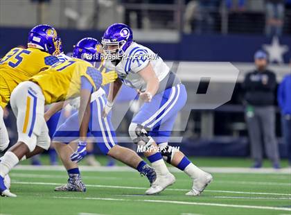 Thumbnail 3 in Decatur vs. La Vega (UIL 4A Division 1 Semifinal) photogallery.