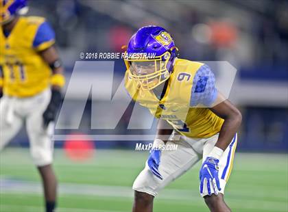 Thumbnail 1 in Decatur vs. La Vega (UIL 4A Division 1 Semifinal) photogallery.