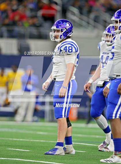 Thumbnail 1 in Decatur vs. La Vega (UIL 4A Division 1 Semifinal) photogallery.