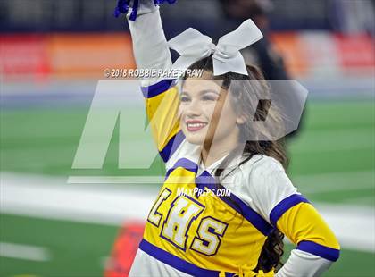 Thumbnail 2 in Decatur vs. La Vega (UIL 4A Division 1 Semifinal) photogallery.
