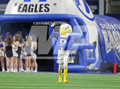 Thumbnail 1 in Decatur vs. La Vega (UIL 4A Division 1 Semifinal) photogallery.