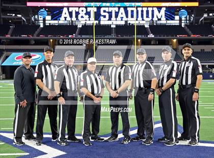Thumbnail 2 in Decatur vs. La Vega (UIL 4A Division 1 Semifinal) photogallery.