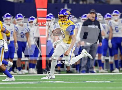 Thumbnail 1 in Decatur vs. La Vega (UIL 4A Division 1 Semifinal) photogallery.