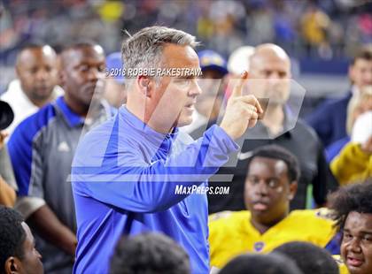 Thumbnail 1 in Decatur vs. La Vega (UIL 4A Division 1 Semifinal) photogallery.