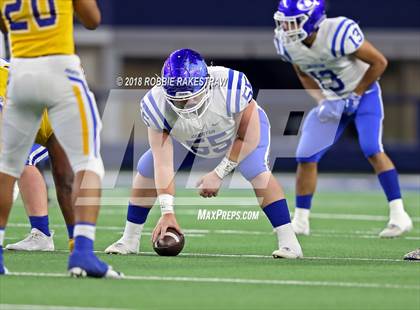 Thumbnail 2 in Decatur vs. La Vega (UIL 4A Division 1 Semifinal) photogallery.