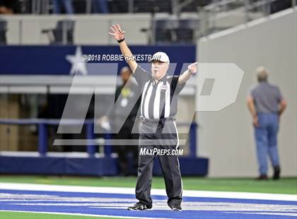 Thumbnail 2 in Decatur vs. La Vega (UIL 4A Division 1 Semifinal) photogallery.